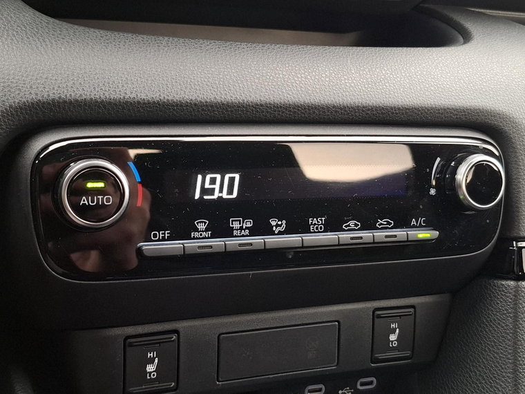 Vehicle Image 26