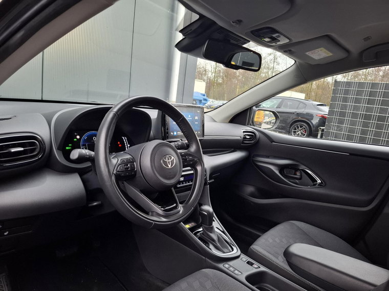 Vehicle Image 9