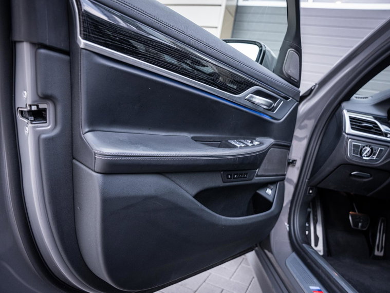 Vehicle Image 40