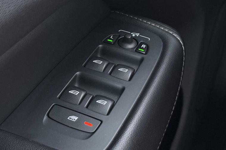 Vehicle Image 45