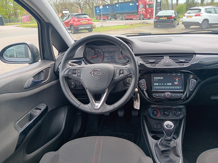 Vehicle Image 28