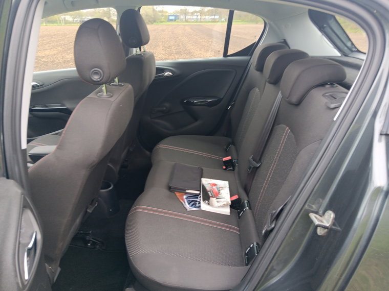 Vehicle Image 37