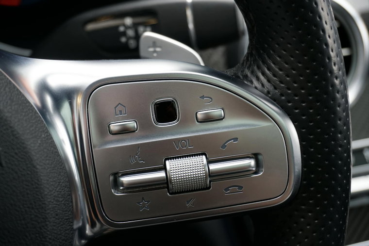 Vehicle Image 35