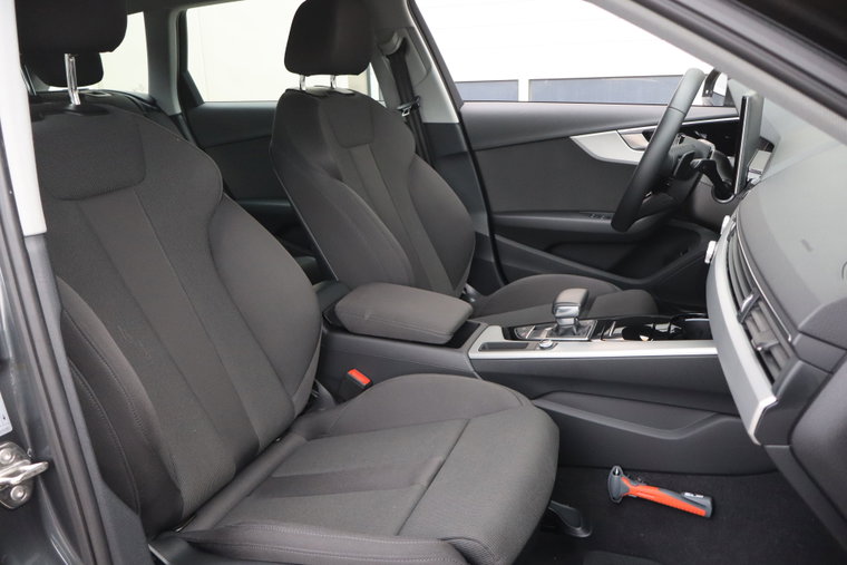 Vehicle Image 37