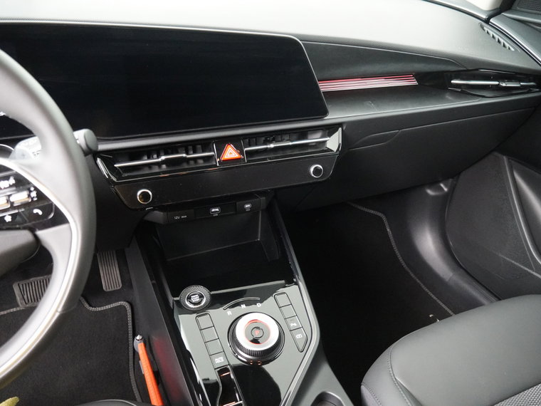 Vehicle Image 33