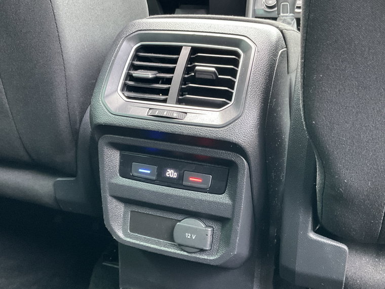 Vehicle Image 28