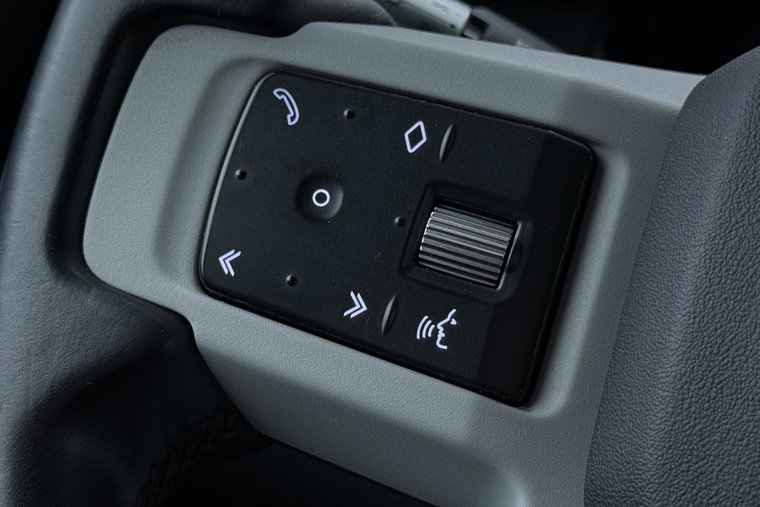 Vehicle Image 33