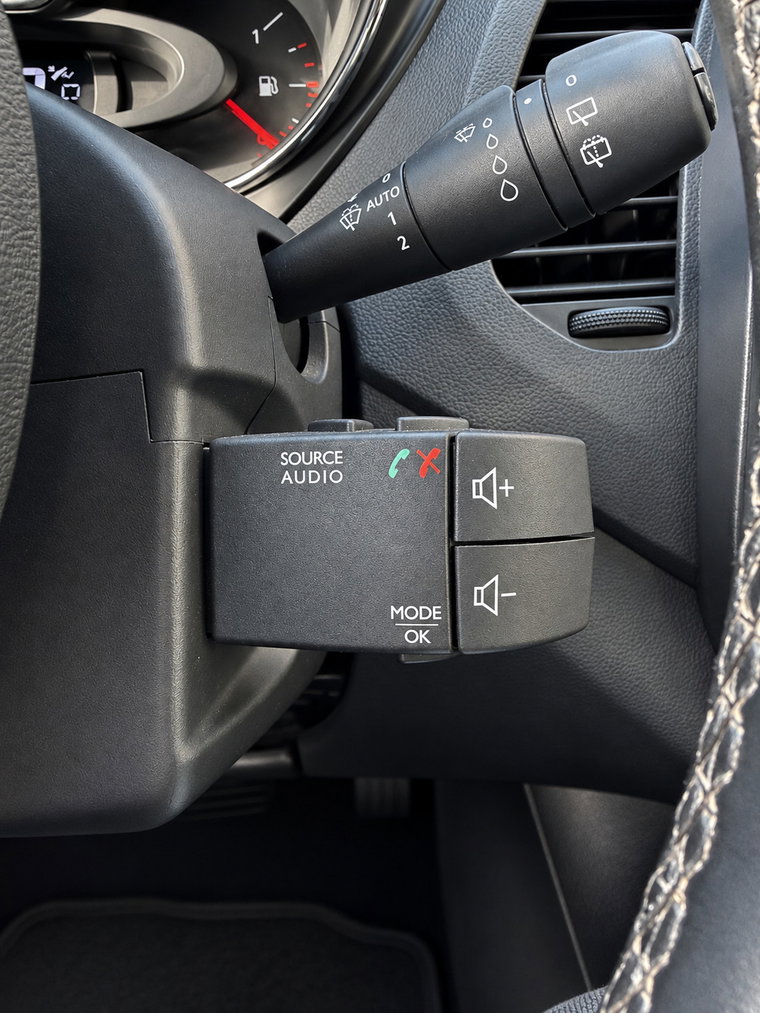 Vehicle Image 41