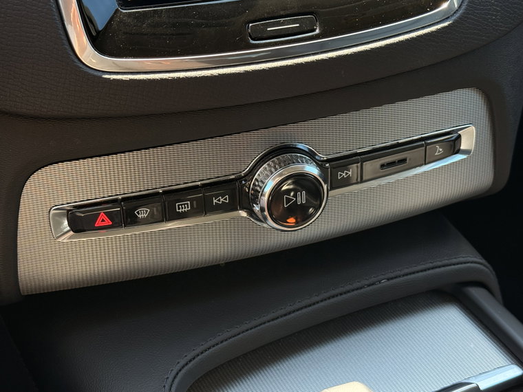 Vehicle Image 41