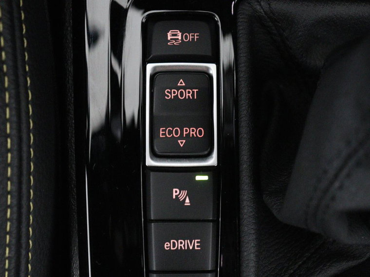 Vehicle Image 34