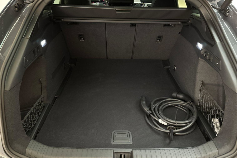 Vehicle Image 36