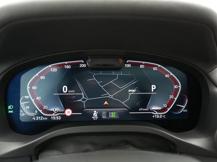 Vehicle Image 32