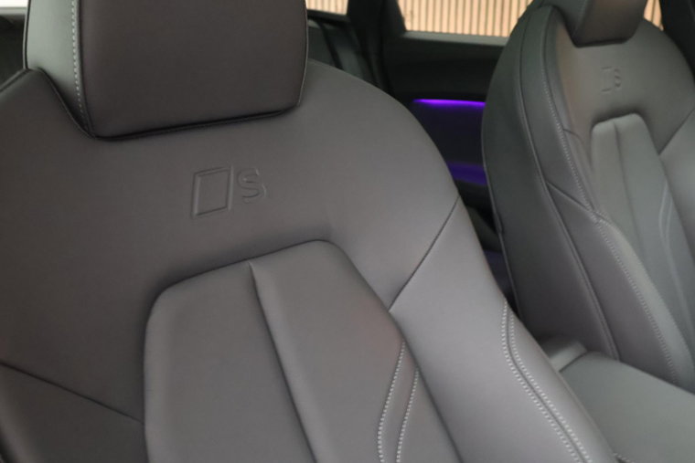 Vehicle Image 39