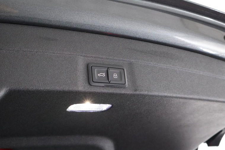 Vehicle Image 47