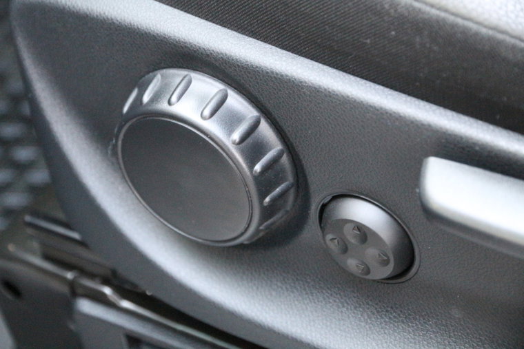 Vehicle Image 23