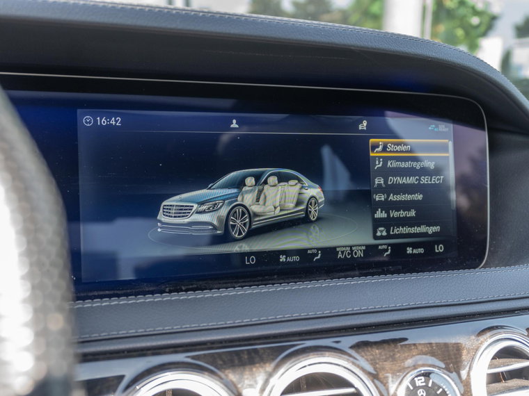 Vehicle Image 35