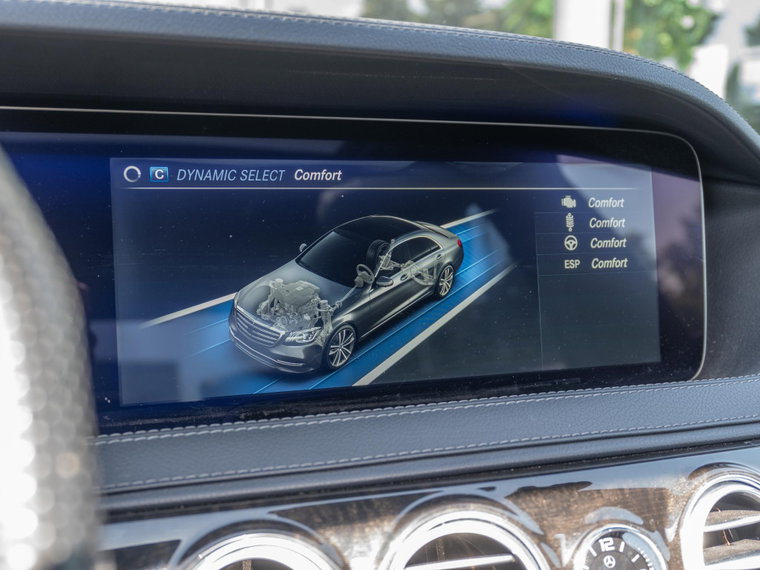 Vehicle Image 37