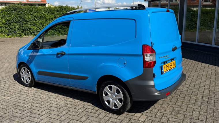 Vehicle Image 14