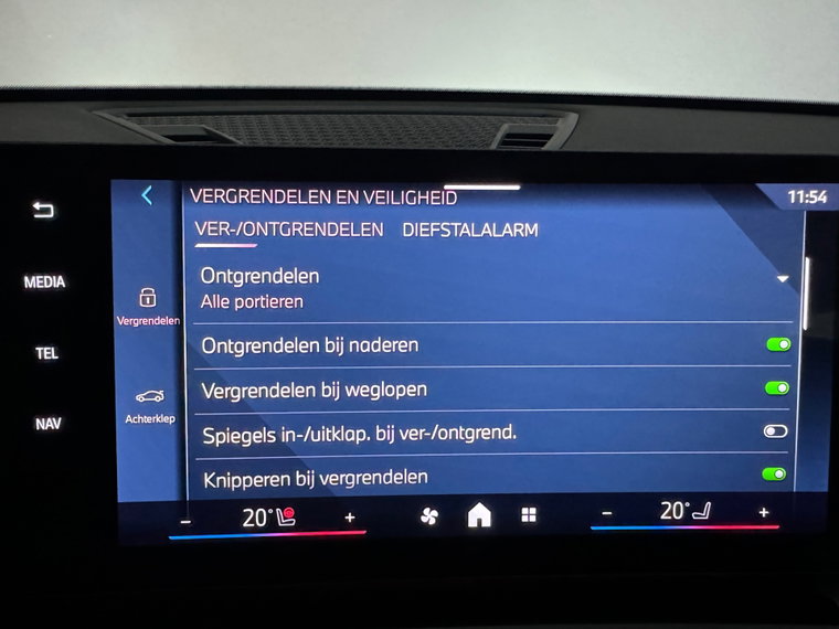 Vehicle Image 33