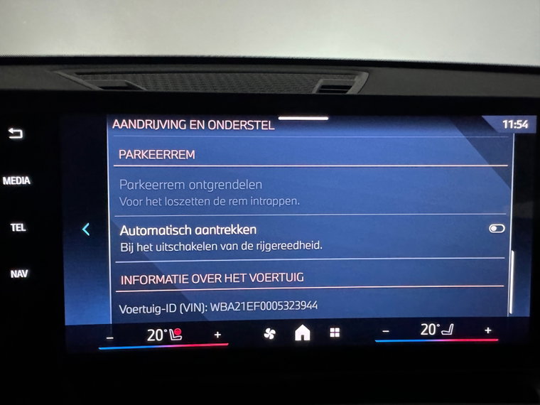 Vehicle Image 38