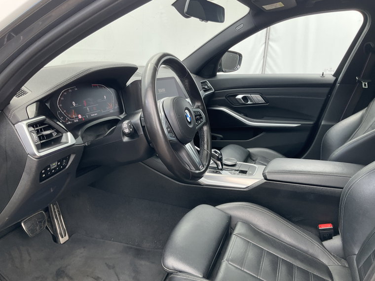 Vehicle Image 38