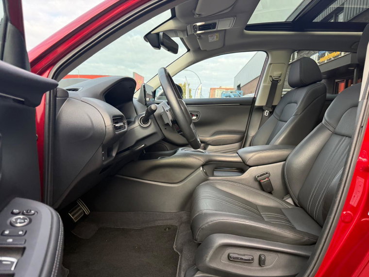 Vehicle Image 21