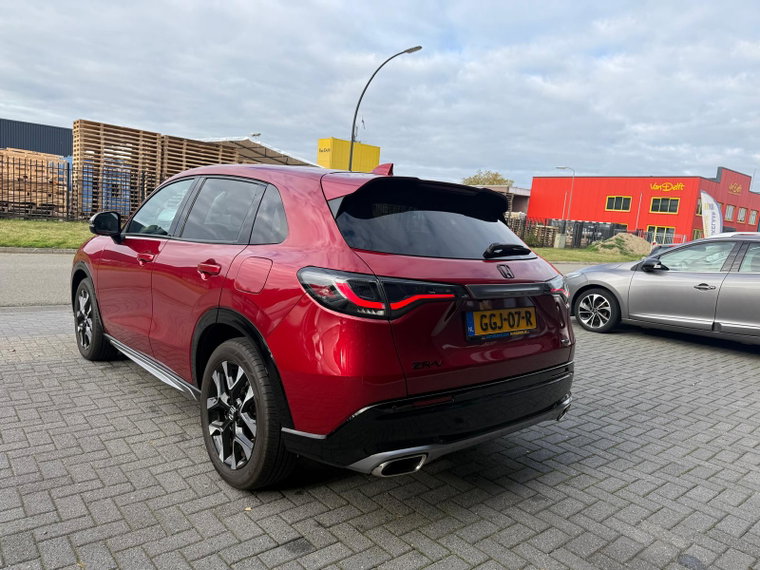 Vehicle Image 9