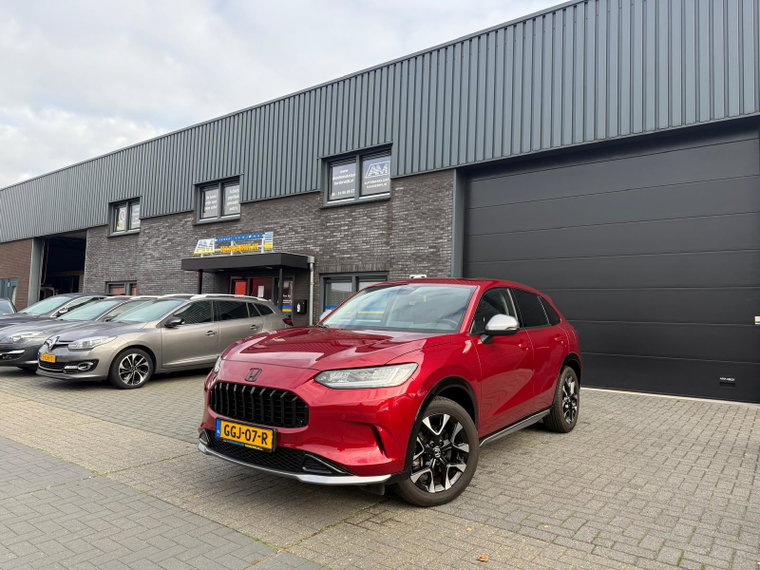 Vehicle Image 11