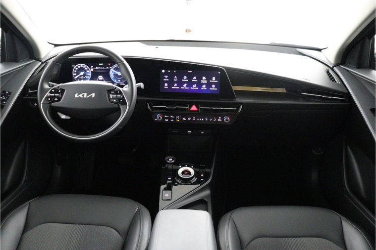 Vehicle Image 32
