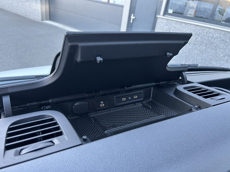 Vehicle Image 26