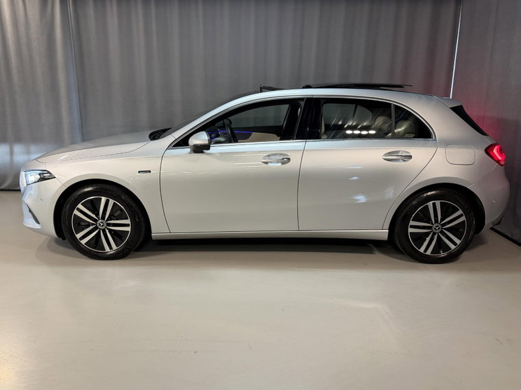 Vehicle Image 36