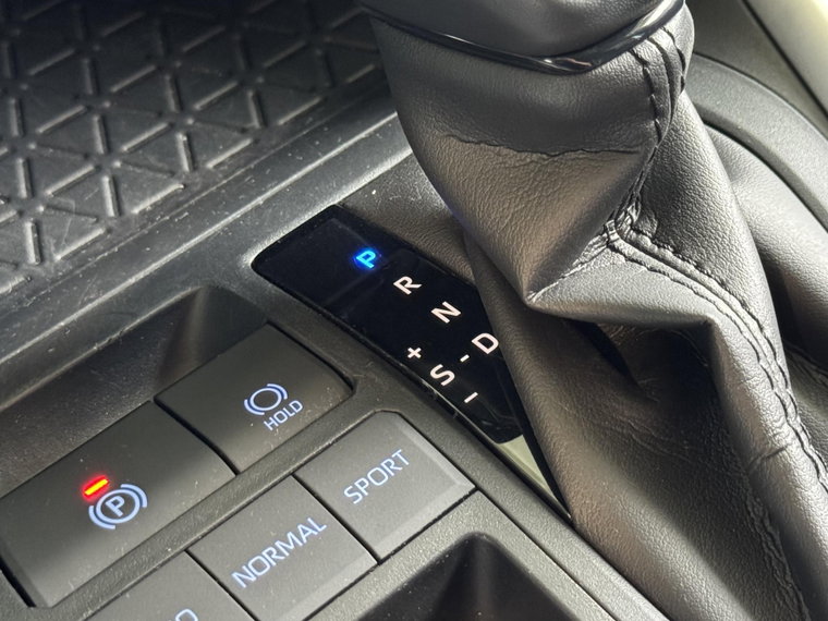 Vehicle Image 19