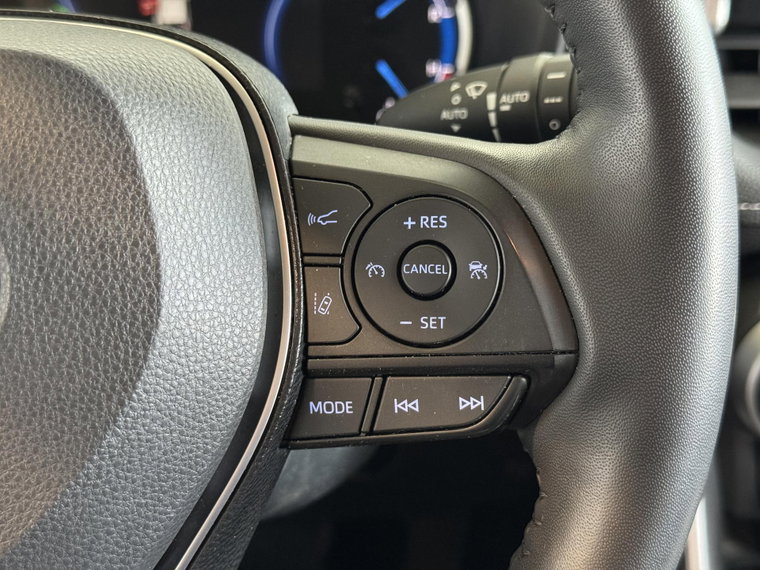 Vehicle Image 24
