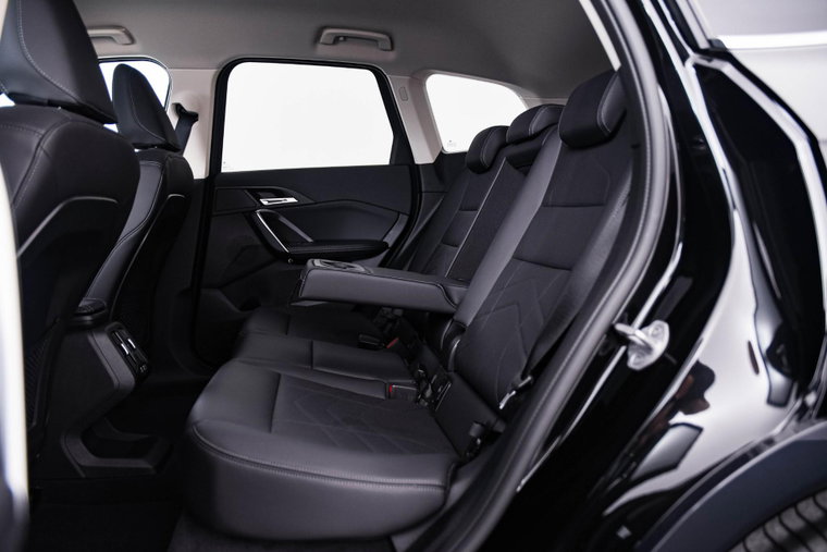 Vehicle Image 19