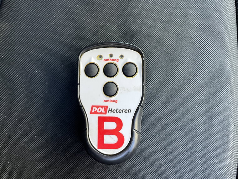 Vehicle Image 33