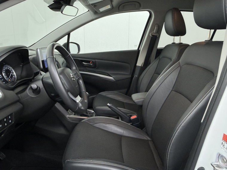 Vehicle Image 19