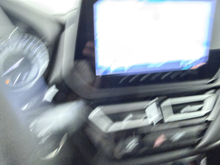 Vehicle Image 28