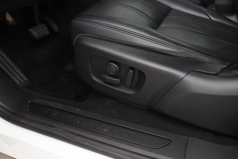 Vehicle Image 37