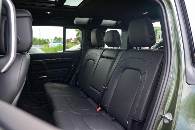 Vehicle Image 19