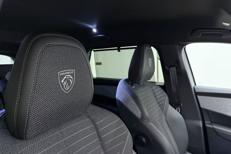 Vehicle Image 19