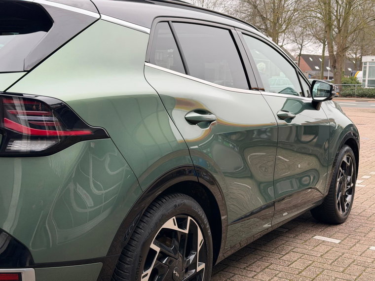 Vehicle Image 35