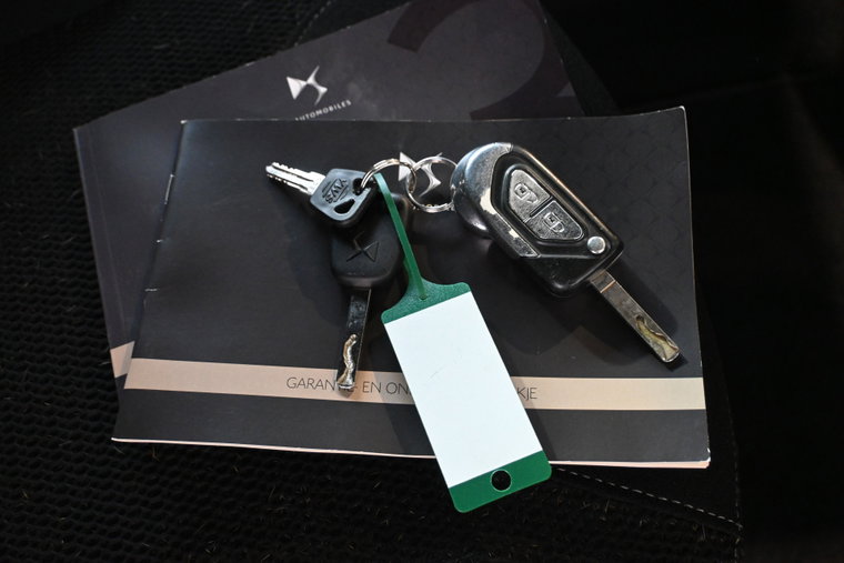 Vehicle Image 20