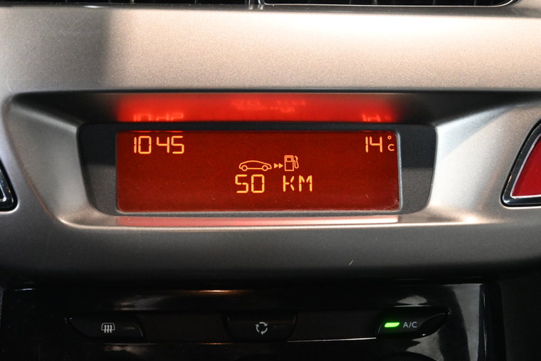 Vehicle Image 27
