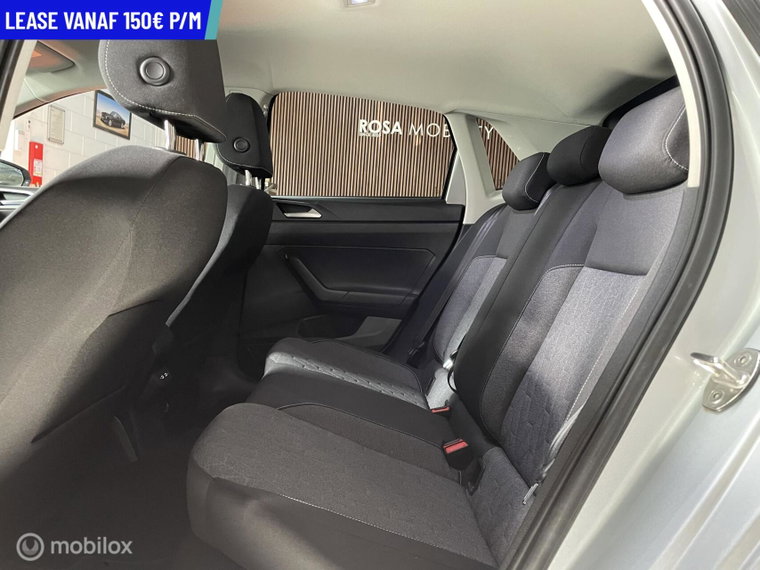 Vehicle Image 42