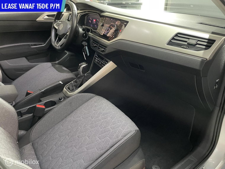 Vehicle Image 45