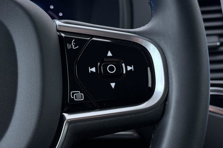 Vehicle Image 40