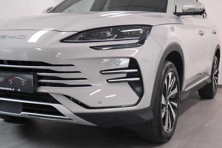 Vehicle Image 42