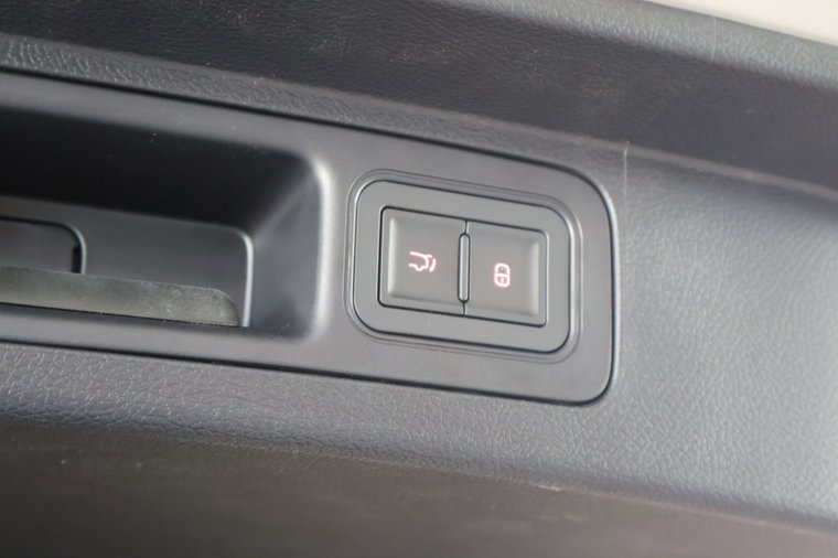 Vehicle Image 45
