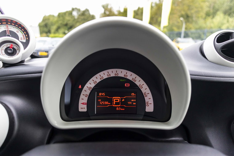 Vehicle Image 22