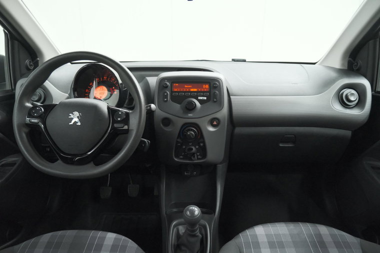 Vehicle Image 20